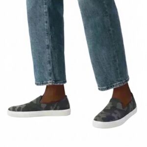 Rothy's "The Original Slip-On Sneaker" Gray Camo Women's Size 6.5 EUC!